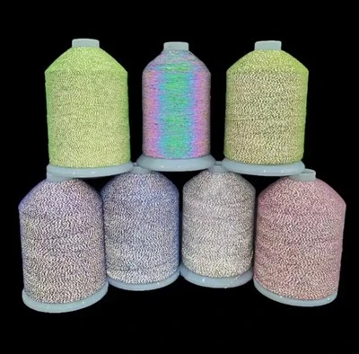 Fil à coudre réfléchissant pour la broderie
